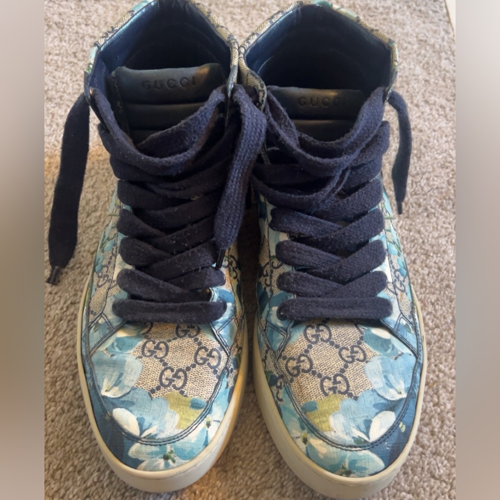 GUCCI SUPREME GG Coated Canvas Blue Bloom HIGH TOP SNEAKERS - Picture 2 of 6